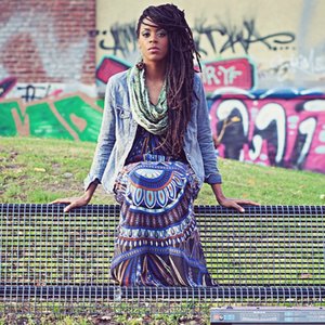 Akua Naru资料,Akua Naru最新歌曲,Akua NaruMV视频,Akua Naru音乐专辑,Akua Naru好听的歌