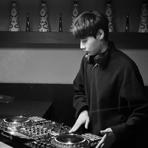 Jngkn资料,Jngkn最新歌曲,JngknMV视频,Jngkn音乐专辑,Jngkn好听的歌