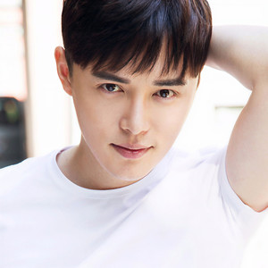 张嘉佑资料,张嘉佑最新歌曲,张嘉佑MV视频,张嘉佑音乐专辑,张嘉佑好听的歌