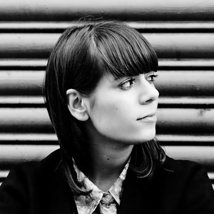 Liz Lawrence资料,Liz Lawrence最新歌曲,Liz LawrenceMV视频,Liz Lawrence音乐专辑,Liz Lawrence好听的歌