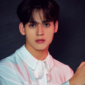 레이스터 (REYSTER)资料,레이스터 (REYSTER)最新歌曲,레이스터 (REYSTER)MV视频,레이스터 (REYSTER)音乐专辑,레이스터 (REYSTER)好听的歌