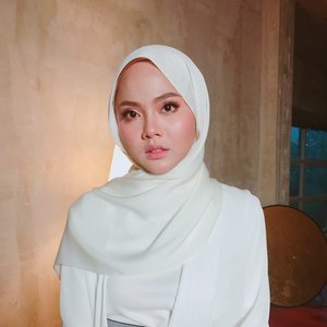 Muna Shahirah资料,Muna Shahirah最新歌曲,Muna ShahirahMV视频,Muna Shahirah音乐专辑,Muna Shahirah好听的歌