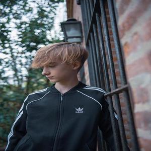 Franco Saulle资料,Franco Saulle最新歌曲,Franco SaulleMV视频,Franco Saulle音乐专辑,Franco Saulle好听的歌