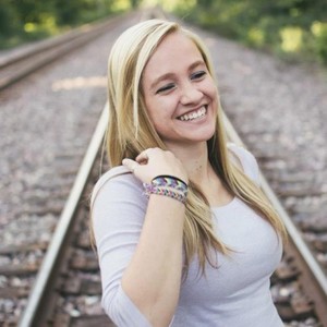 Haley Klinkhammer资料,Haley Klinkhammer最新歌曲,Haley KlinkhammerMV视频,Haley Klinkhammer音乐专辑,Haley Klinkhammer好听的歌