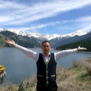 伟大一线英雄钟教授。白衣天使真伟大，奉献自己保卫国家，武汉人民心要安，让冠状病毒早完蛋。#中国加油 ，武汉加油