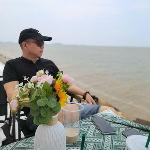 情殇雨资料,情殇雨最新歌曲,情殇雨MV视频,情殇雨音乐专辑,情殇雨好听的歌