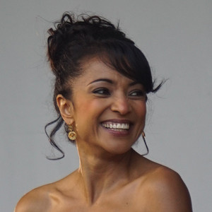 Magali Léger资料,Magali Léger最新歌曲,Magali LégerMV视频,Magali Léger音乐专辑,Magali Léger好听的歌