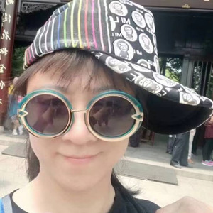 卢爱蓉资料,卢爱蓉最新歌曲,卢爱蓉MV视频,卢爱蓉音乐专辑,卢爱蓉好听的歌