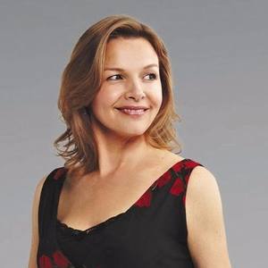 Justine Clarke