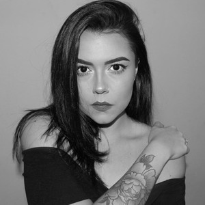 Violet Orlandi资料,Violet Orlandi最新歌曲,Violet OrlandiMV视频,Violet Orlandi音乐专辑,Violet Orlandi好听的歌