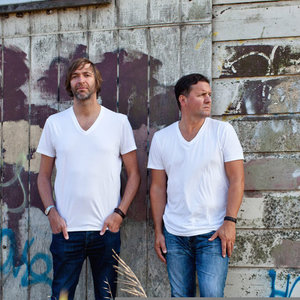 Dirty Vegas资料,Dirty Vegas最新歌曲,Dirty VegasMV视频,Dirty Vegas音乐专辑,Dirty Vegas好听的歌