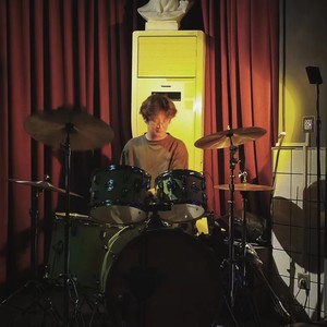 丁煜峰资料,丁煜峰最新歌曲,丁煜峰MV视频,丁煜峰音乐专辑,丁煜峰好听的歌