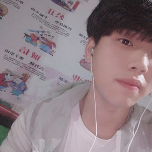 暖年资料,暖年最新歌曲,暖年MV视频,暖年音乐专辑,暖年好听的歌