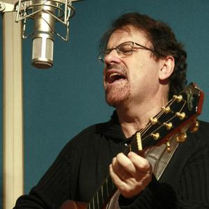 Asaph Borba资料,Asaph Borba最新歌曲,Asaph BorbaMV视频,Asaph Borba音乐专辑,Asaph Borba好听的歌