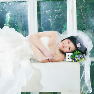 张缦雨资料,张缦雨最新歌曲,张缦雨MV视频,张缦雨音乐专辑,张缦雨好听的歌