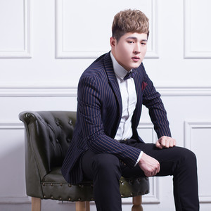 韩小易资料,韩小易最新歌曲,韩小易MV视频,韩小易音乐专辑,韩小易好听的歌