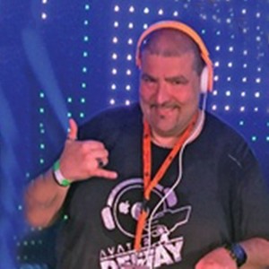 动感纯节奏电音慢摇舞曲 (DJ版)