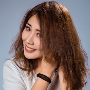 萨仁资料,萨仁最新歌曲,萨仁MV视频,萨仁音乐专辑,萨仁好听的歌