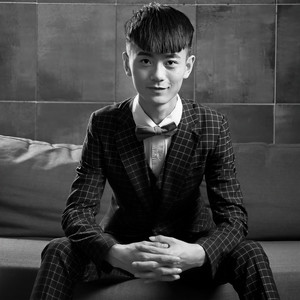 红桃J资料,红桃J最新歌曲,红桃JMV视频,红桃J音乐专辑,红桃J好听的歌