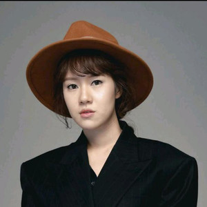 Earth Patravee资料,Earth Patravee最新歌曲,Earth PatraveeMV视频,Earth Patravee音乐专辑,Earth Patravee好听的歌