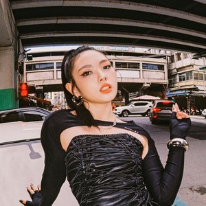 Vikky 韦乔荠资料,Vikky 韦乔荠最新歌曲,Vikky 韦乔荠MV视频,Vikky 韦乔荠音乐专辑,Vikky 韦乔荠好听的歌