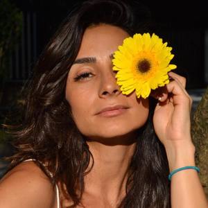 Déa Diell资料,Déa Diell最新歌曲,Déa DiellMV视频,Déa Diell音乐专辑,Déa Diell好听的歌