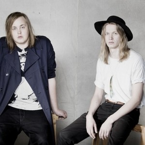 Zebra and Snake资料,Zebra and Snake最新歌曲,Zebra and SnakeMV视频,Zebra and Snake音乐专辑,Zebra and Snake好听的歌