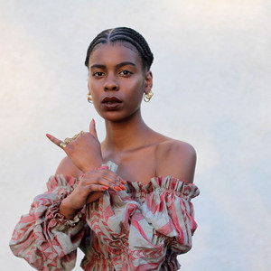 Talibah Safiya资料,Talibah Safiya最新歌曲,Talibah SafiyaMV视频,Talibah Safiya音乐专辑,Talibah Safiya好听的歌