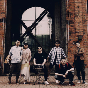 葫芦乐团资料,葫芦乐团最新歌曲,葫芦乐团MV视频,葫芦乐团音乐专辑,葫芦乐团好听的歌