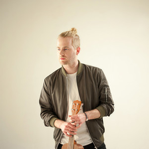 Lee Radee资料,Lee Radee最新歌曲,Lee RadeeMV视频,Lee Radee音乐专辑,Lee Radee好听的歌