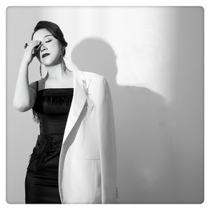 黄华资料,黄华最新歌曲,黄华MV视频,黄华音乐专辑,黄华好听的歌