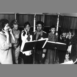 Alfie Silas资料,Alfie Silas最新歌曲,Alfie SilasMV视频,Alfie Silas音乐专辑,Alfie Silas好听的歌