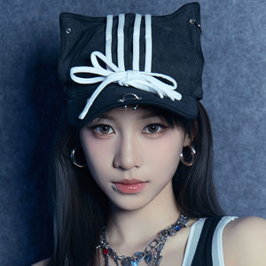 尹子璐 (LULU)资料,尹子璐 (LULU)最新歌曲,尹子璐 (LULU)MV视频,尹子璐 (LULU)音乐专辑,尹子璐 (LULU)好听的歌