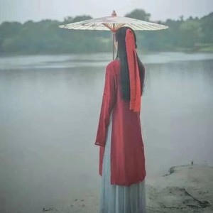 以南兮资料,以南兮最新歌曲,以南兮MV视频,以南兮音乐专辑,以南兮好听的歌