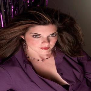 Connie资料,Connie最新歌曲,ConnieMV视频,Connie音乐专辑,Connie好听的歌