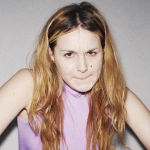 Julia Spada资料,Julia Spada最新歌曲,Julia SpadaMV视频,Julia Spada音乐专辑,Julia Spada好听的歌