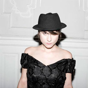 Lenka Dusilova资料,Lenka Dusilova最新歌曲,Lenka DusilovaMV视频,Lenka Dusilova音乐专辑,Lenka Dusilova好听的歌