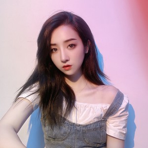 刘小静 - 云与海