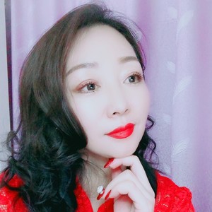 没人心疼的玫瑰