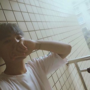 吕小峰资料,吕小峰最新歌曲,吕小峰MV视频,吕小峰音乐专辑,吕小峰好听的歌