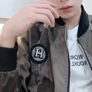 张不凡资料,张不凡最新歌曲,张不凡MV视频,张不凡音乐专辑,张不凡好听的歌