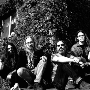 Circles Around The Sun资料,Circles Around The Sun最新歌曲,Circles Around The SunMV视频,Circles Around The Sun音乐专辑,Circles Around The Sun好听的歌