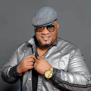 El Clasicom资料,El Clasicom最新歌曲,El ClasicomMV视频,El Clasicom音乐专辑,El Clasicom好听的歌