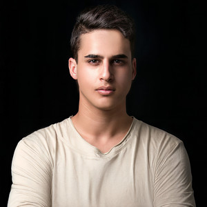 Rivero资料,Rivero最新歌曲,RiveroMV视频,Rivero音乐专辑,Rivero好听的歌