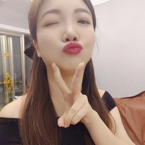 杨欢资料,杨欢最新歌曲,杨欢MV视频,杨欢音乐专辑,杨欢好听的歌