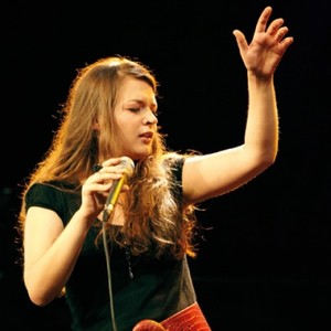 Elina Duni资料,Elina Duni最新歌曲,Elina DuniMV视频,Elina Duni音乐专辑,Elina Duni好听的歌