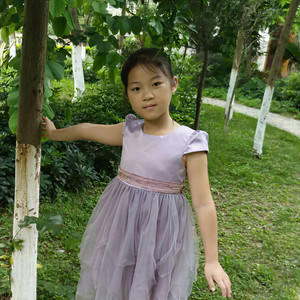 何梁丹资料,何梁丹最新歌曲,何梁丹MV视频,何梁丹音乐专辑,何梁丹好听的歌