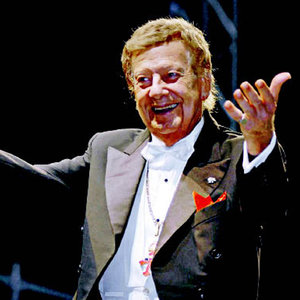 Mariano Mores资料,Mariano Mores最新歌曲,Mariano MoresMV视频,Mariano Mores音乐专辑,Mariano Mores好听的歌