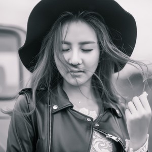 冯佳人资料,冯佳人最新歌曲,冯佳人MV视频,冯佳人音乐专辑,冯佳人好听的歌
