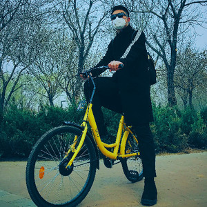 黄鹏资料,黄鹏最新歌曲,黄鹏MV视频,黄鹏音乐专辑,黄鹏好听的歌